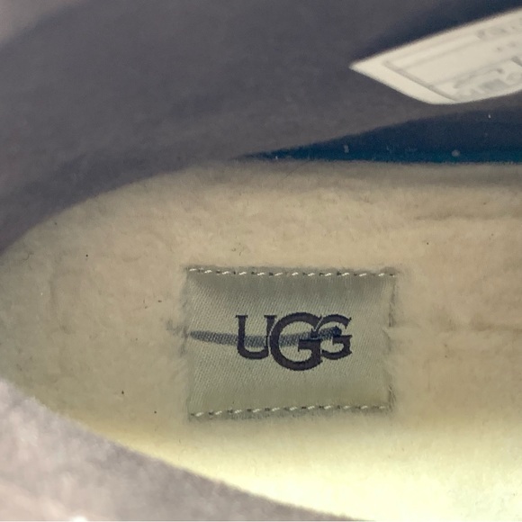 UGG Gatson Waterproof Mid Boots in Chestnut - Picture 11 of 14